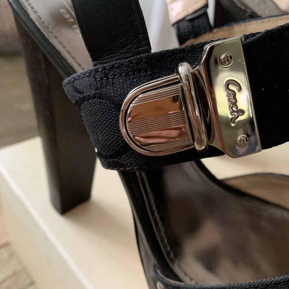 Shoes - Picture 2 of 6